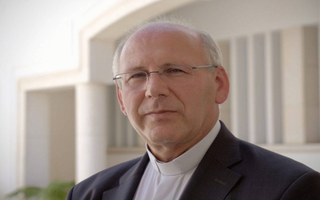 Conferência uma Porta de Esperança com o Bispo Virgílio