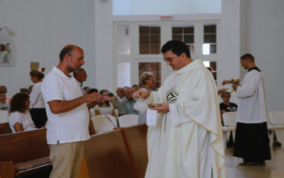 Sacramento do Crisma na Unidade Pastoral Luz na Cidade